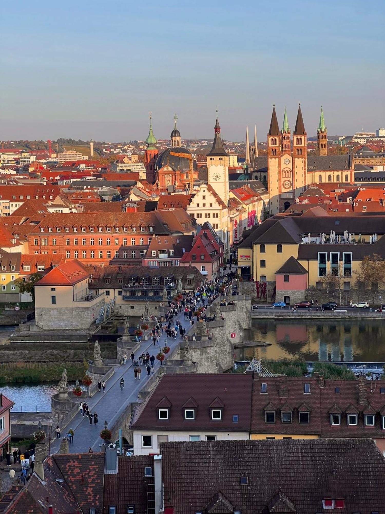 Ringpark-Ferien Lägenhet Würzburg Exteriör bild